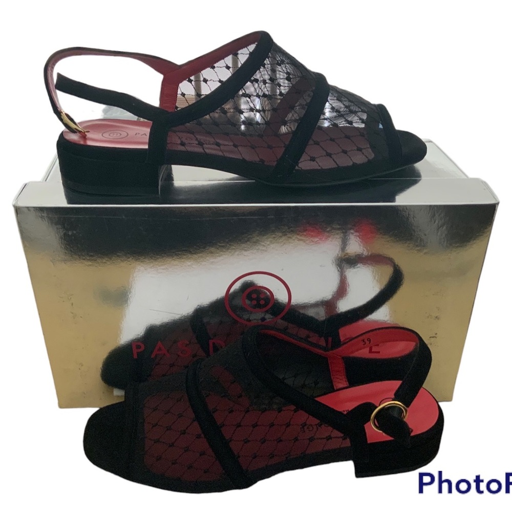 Pas De Rouge “Fleur” Black Back Strap Mules